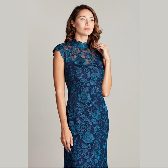 TADASHI SHOJI - QARA EMBROIDERED GOWN - Picture 3 of 5